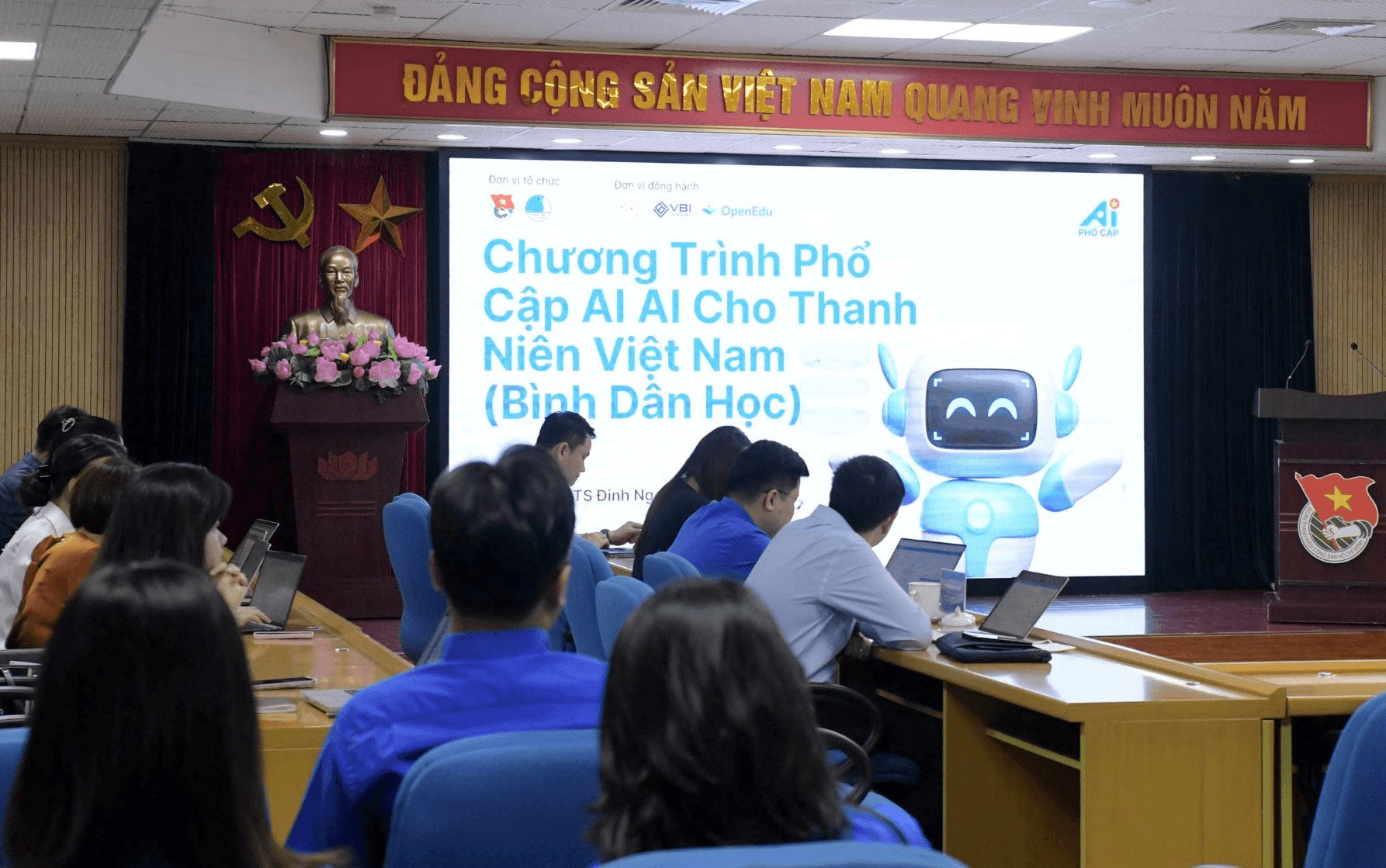Đồng hành cùng thanh niên tiếp cận hiệu quả, làm chủ AI