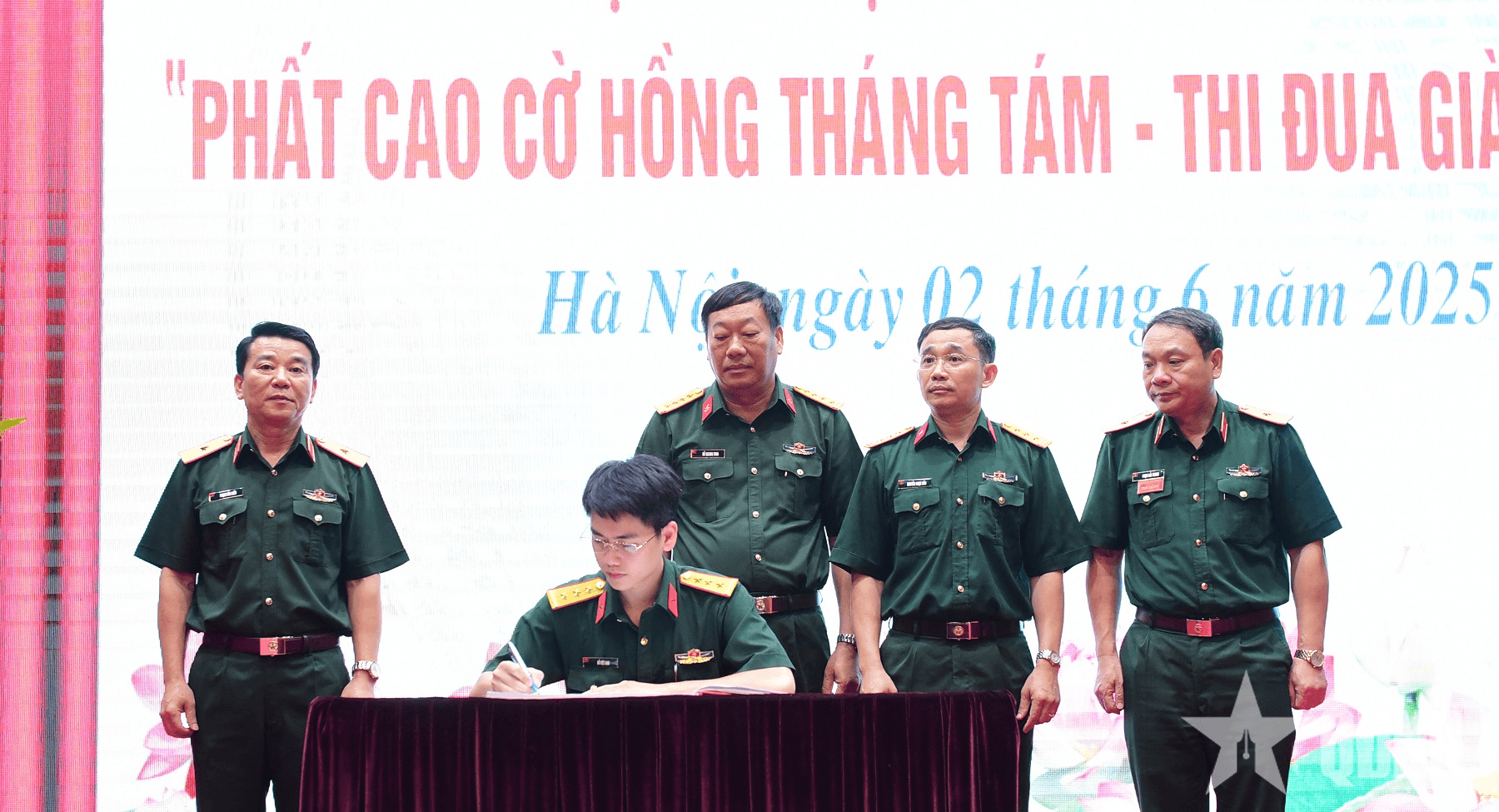 Bộ tư lệnh Lăng Chủ tịch Hồ Chí Minh phát động đợt thi đua cao điểm “Phất cao cờ hồng Tháng Tám - Thi đua giành 3 nhất”