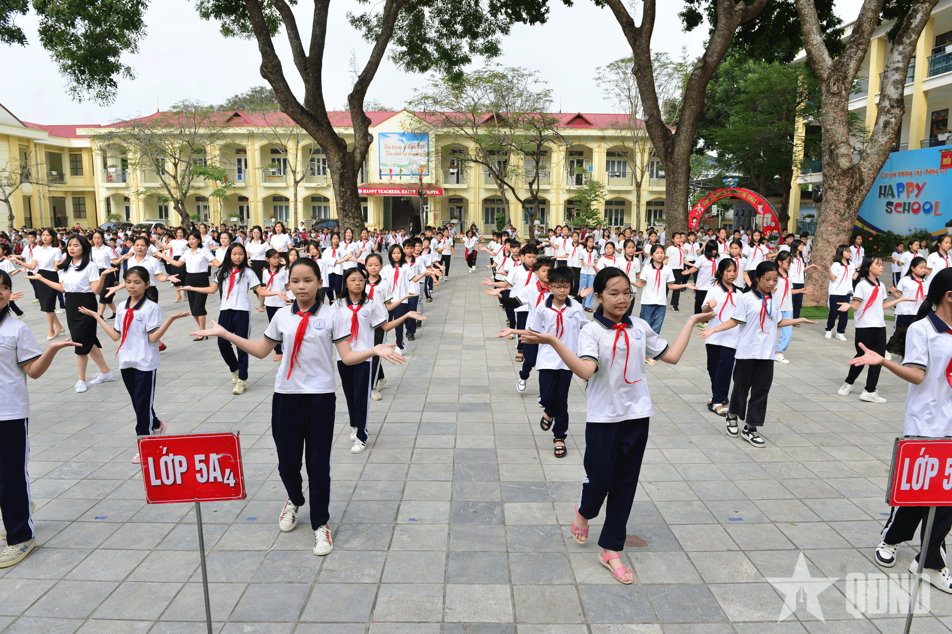 Chăm sóc sức khỏe tinh thần cho thế hệ trẻ
