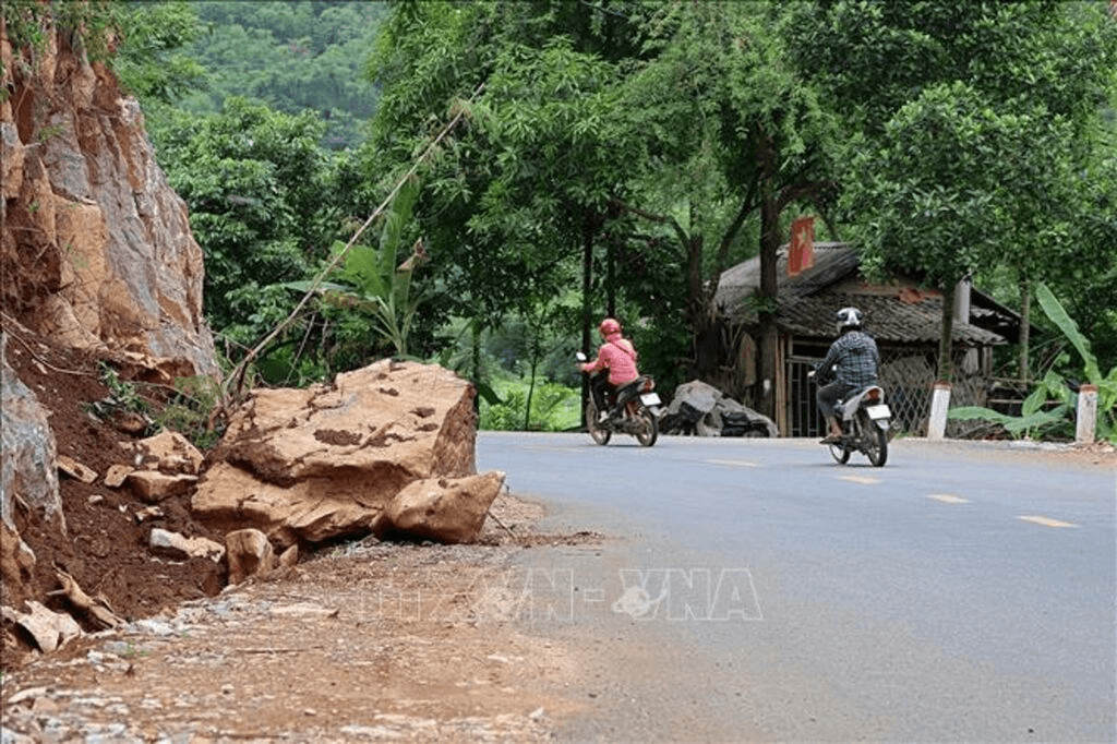 Đề phòng lũ quét, sạt lở đất ở 3 tỉnh vùng núi Bắc Bộ