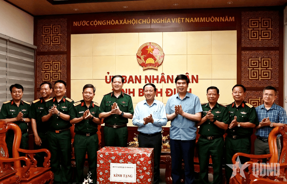 Tư lệnh Quân đoàn 34 thăm, làm việc tại tỉnh Bình Định
