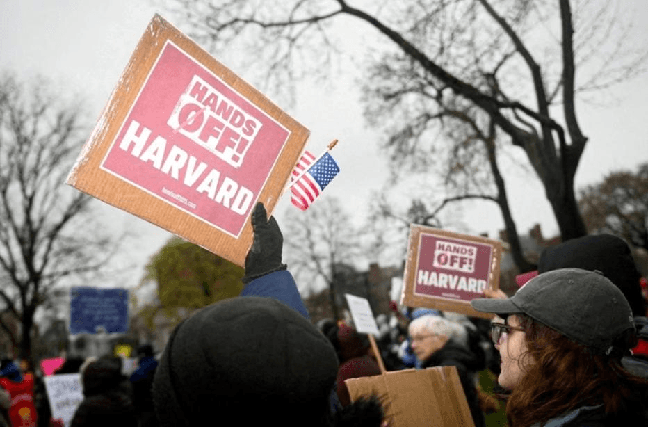 Mỹ: Đại học Harvard mở rộng đơn kiện chính quyền Tổng thống Donald Trump