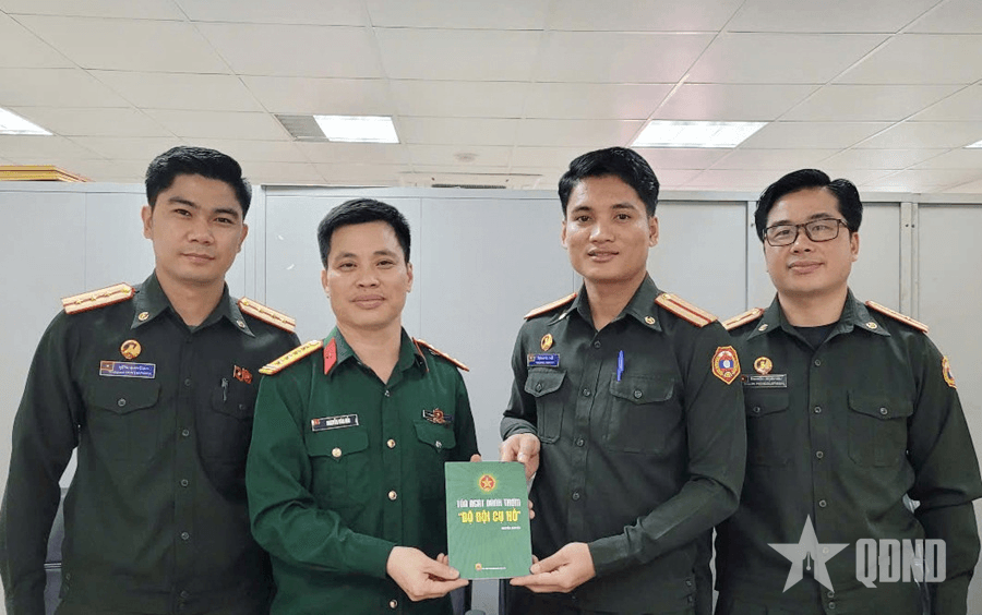 Hành trình hiện thực hóa ước mơ của một chiến sĩ Lào trên đất Việt