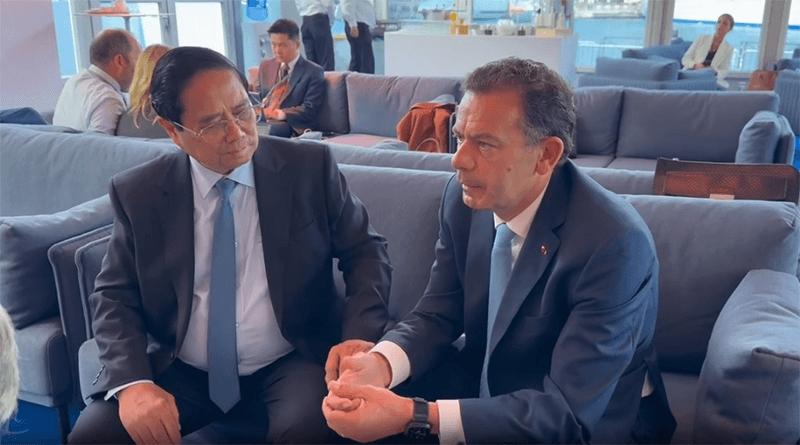 Thủ tướng Phạm Minh Chính gặp Thủ tướng Bồ Đào Nha Luis Montenegro
