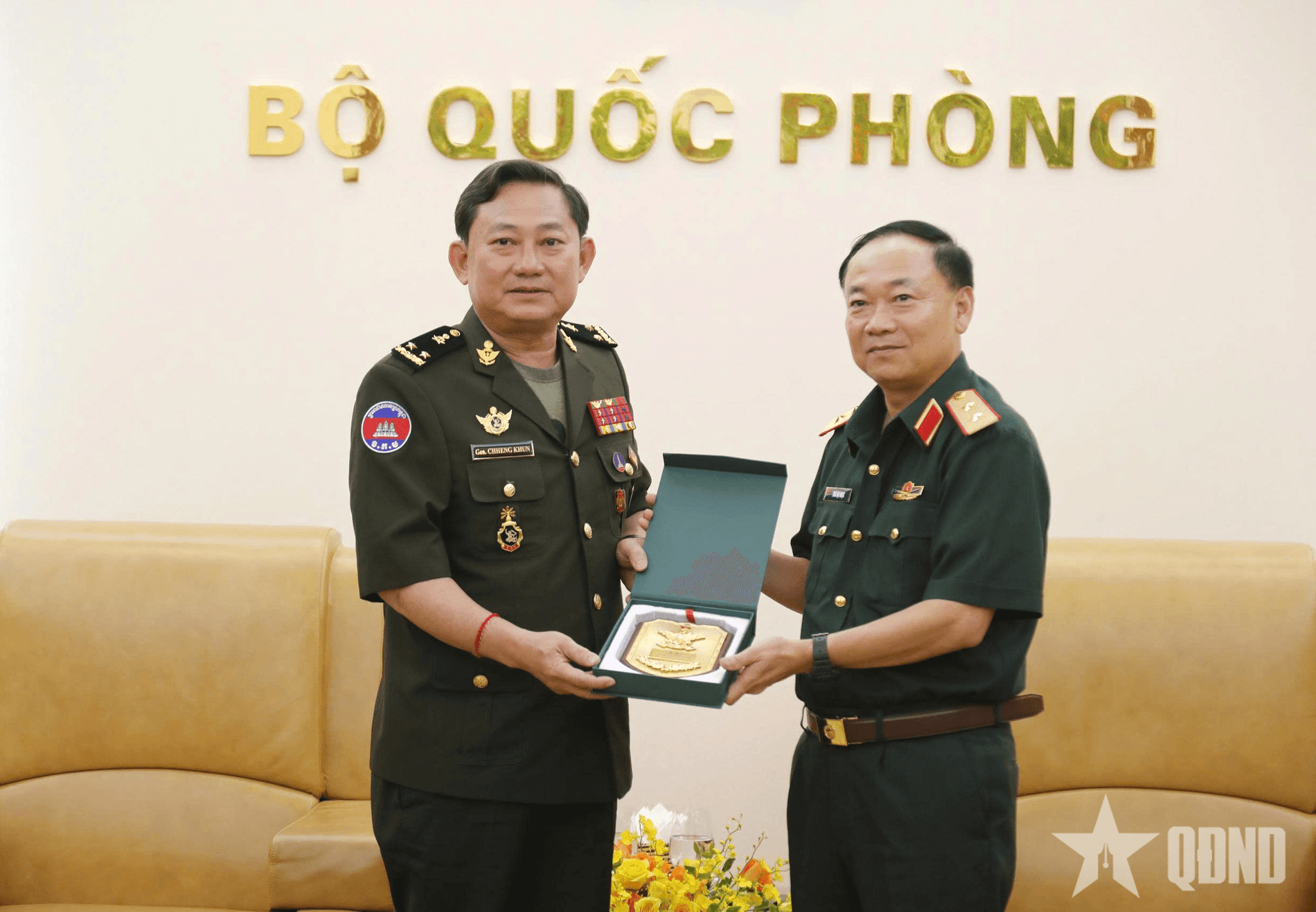 Trung tướng Thái Đại Ngọc tiếp Phó cục trưởng Cục Địa hình, Bộ Quốc phòng Campuchia