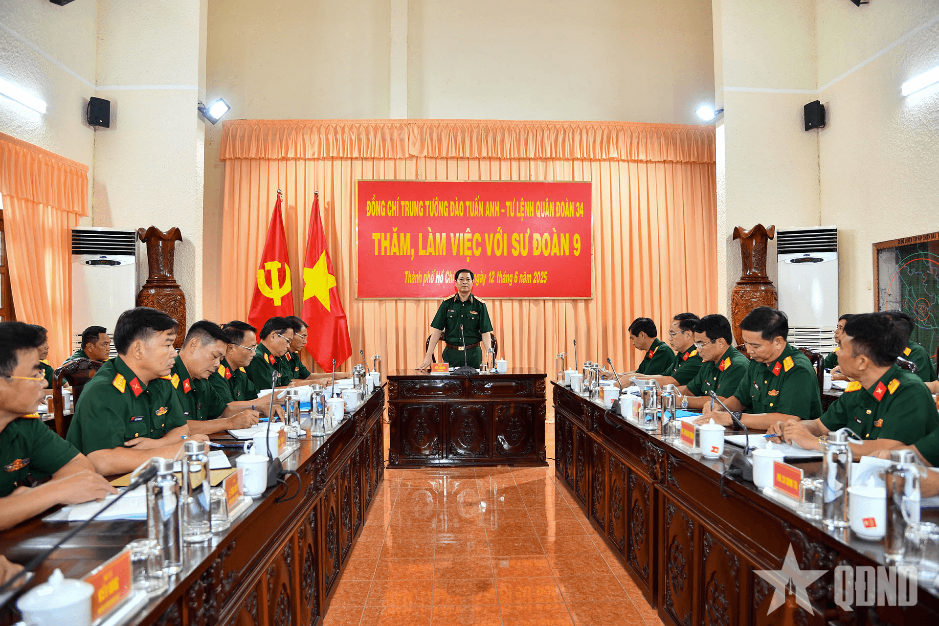 Tư lệnh Quân đoàn 34 thăm và làm việc tại Sư đoàn 9
