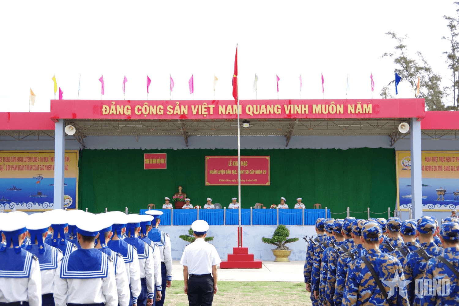 Trung tâm Huấn luyện Vùng 4 Hải quân khai mạc huấn luyện khóa 29