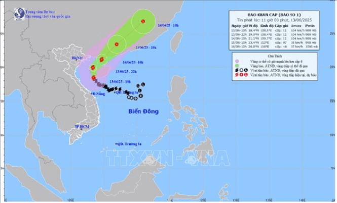 Bão số 1 tăng cấp và di chuyển về hướng đảo Hải Nam (Trung Quốc)