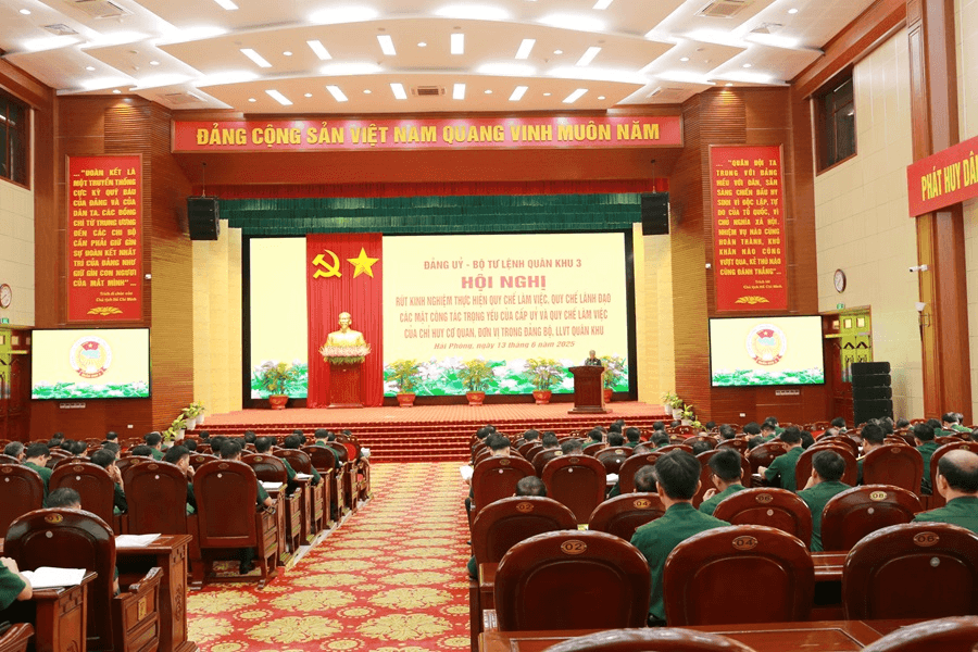 Đảng ủy, Bộ tư lệnh Quân khu 3 rút kinh nghiệm thực hiện quy chế làm việc, quy chế lãnh đạo các mặt trọng yếu