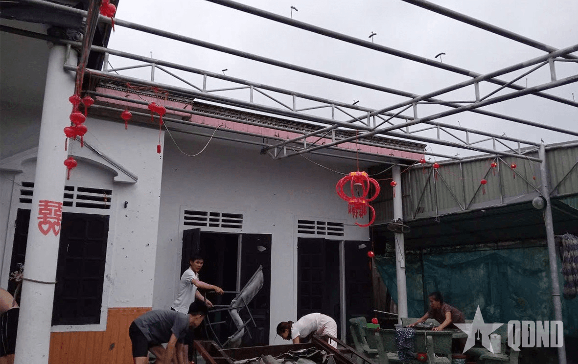 Hà Tĩnh: Lốc xoáy làm 27 ngôi nhà bị thiệt hại