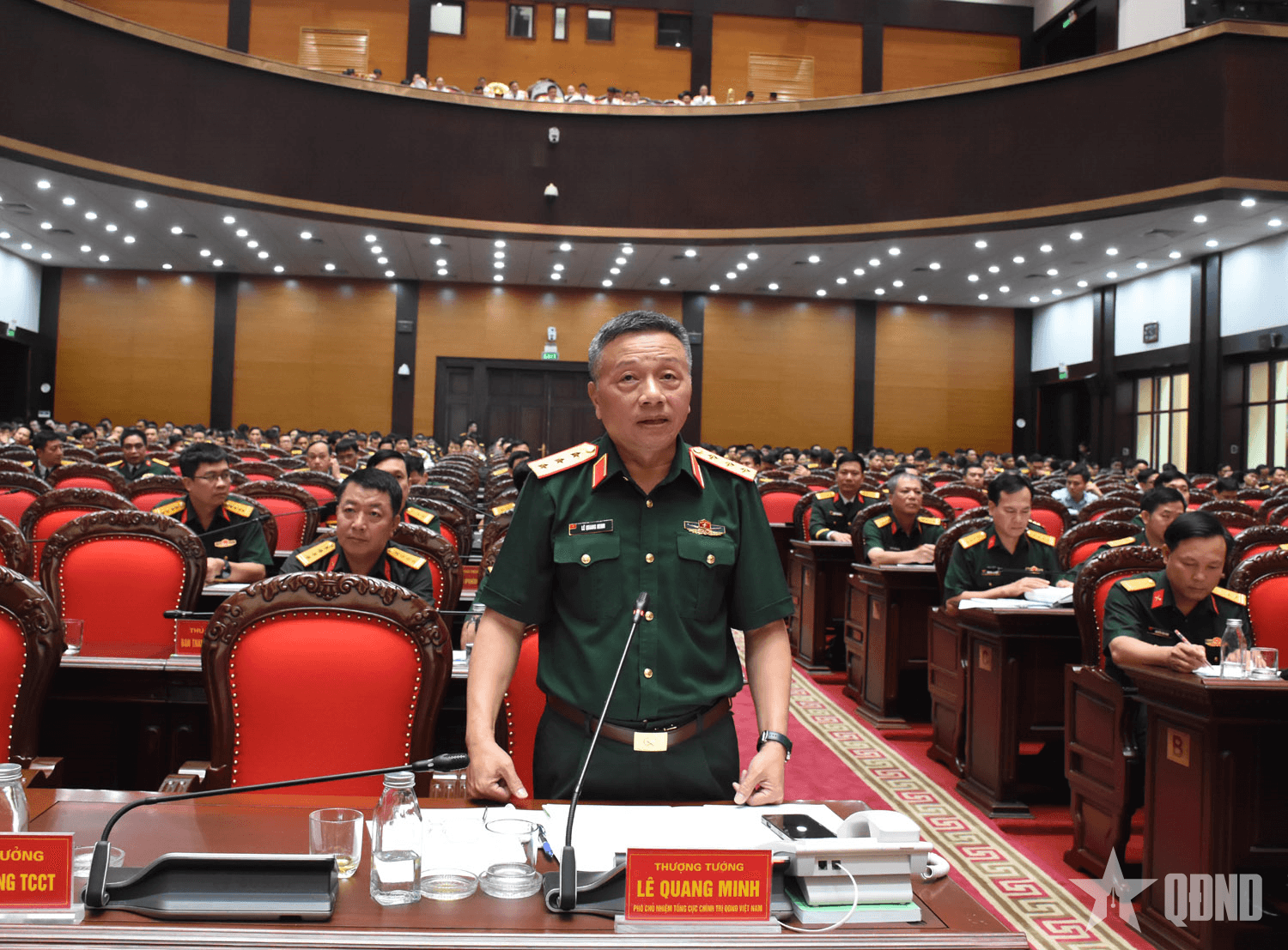 Thượng tướng Lê Quang Minh tổng duyệt chương trình Tổng kết 5 năm hoạt động Giải thưởng Tuổi trẻ sáng tạo trong Quân đội