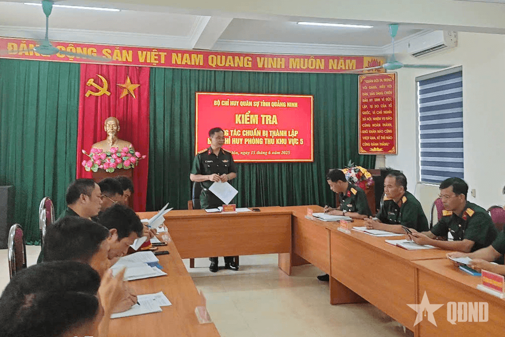 Bộ CHQS tỉnh Quảng Ninh kiểm tra công tác chuẩn bị khi thực hiện mô hình chính quyền địa phương 2 cấp