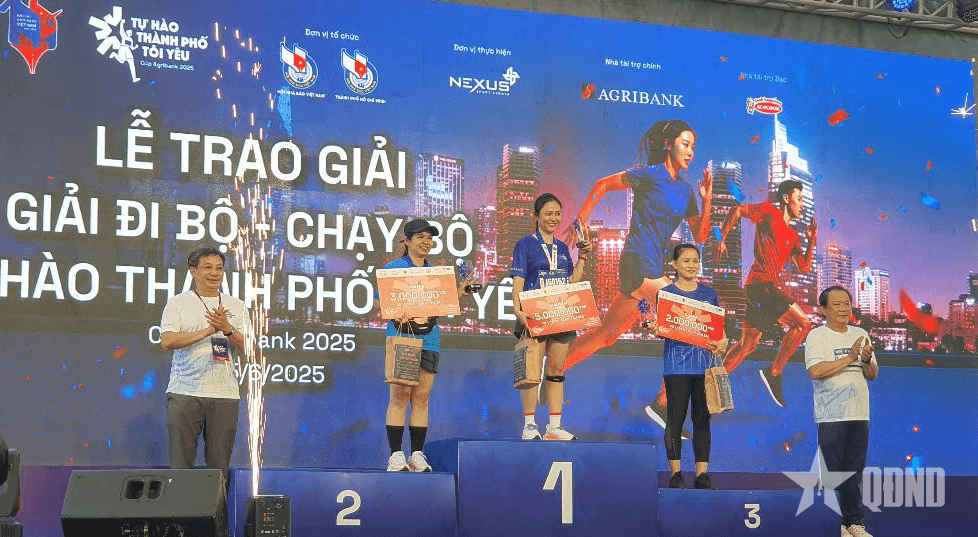 Hơn 6.000 người tham gia Giải chạy bộ, đi bộ “Tự hào thành phố tôi yêu”