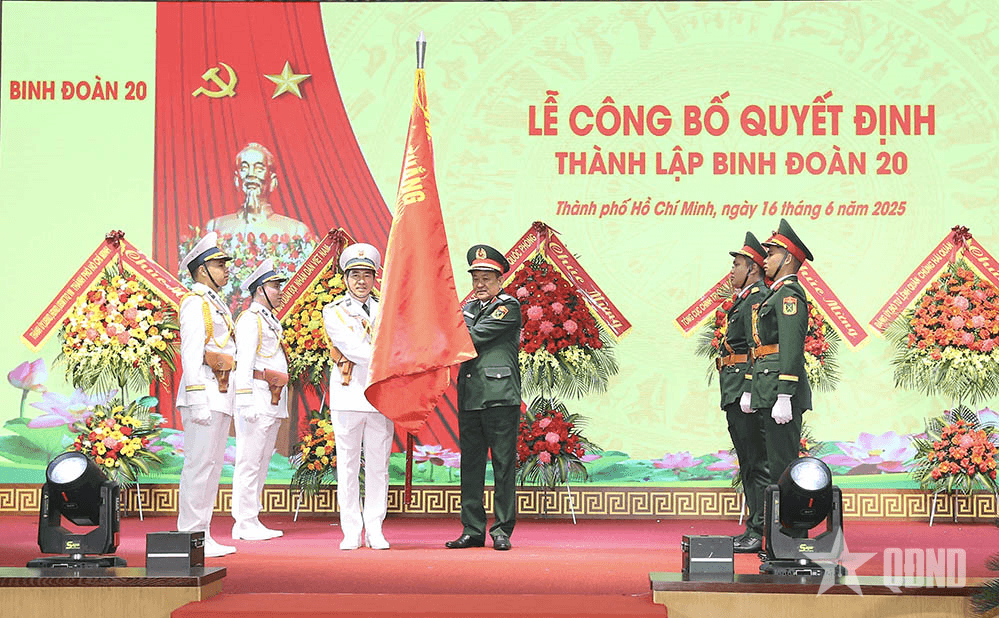 Thượng tướng Võ Minh Lương dự Lễ công bố Quyết định thành lập Binh đoàn 20