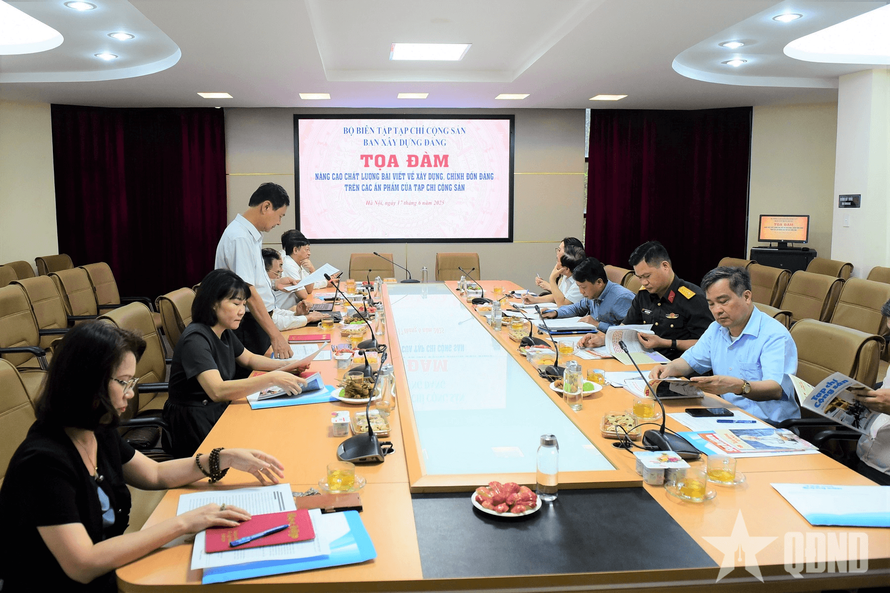 Báo chí phải đi trước như cánh chim báo bão
