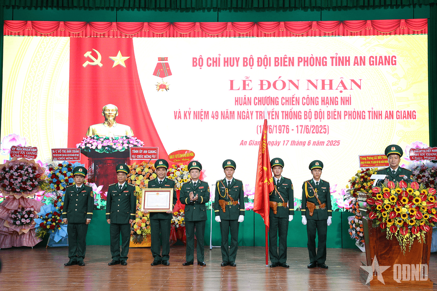 Bộ đội Biên phòng tỉnh An Giang đón nhận Huân chương Chiến công hạng Nhì