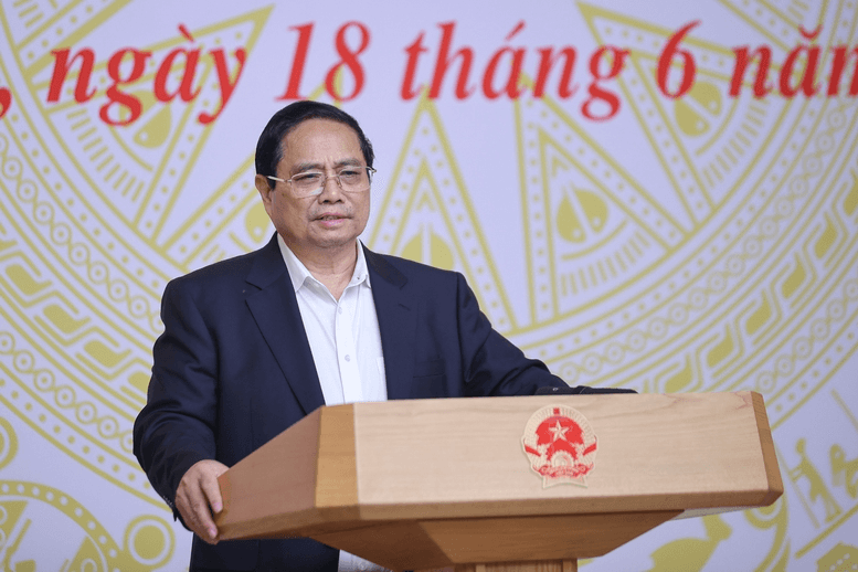 Thủ tướng Phạm Minh Chính: Tạo thuận lợi nhất cho mỗi thí sinh, tổ chức kỳ thi tốt nghiệp THPT thực sự là ngày hội của toàn xã hội