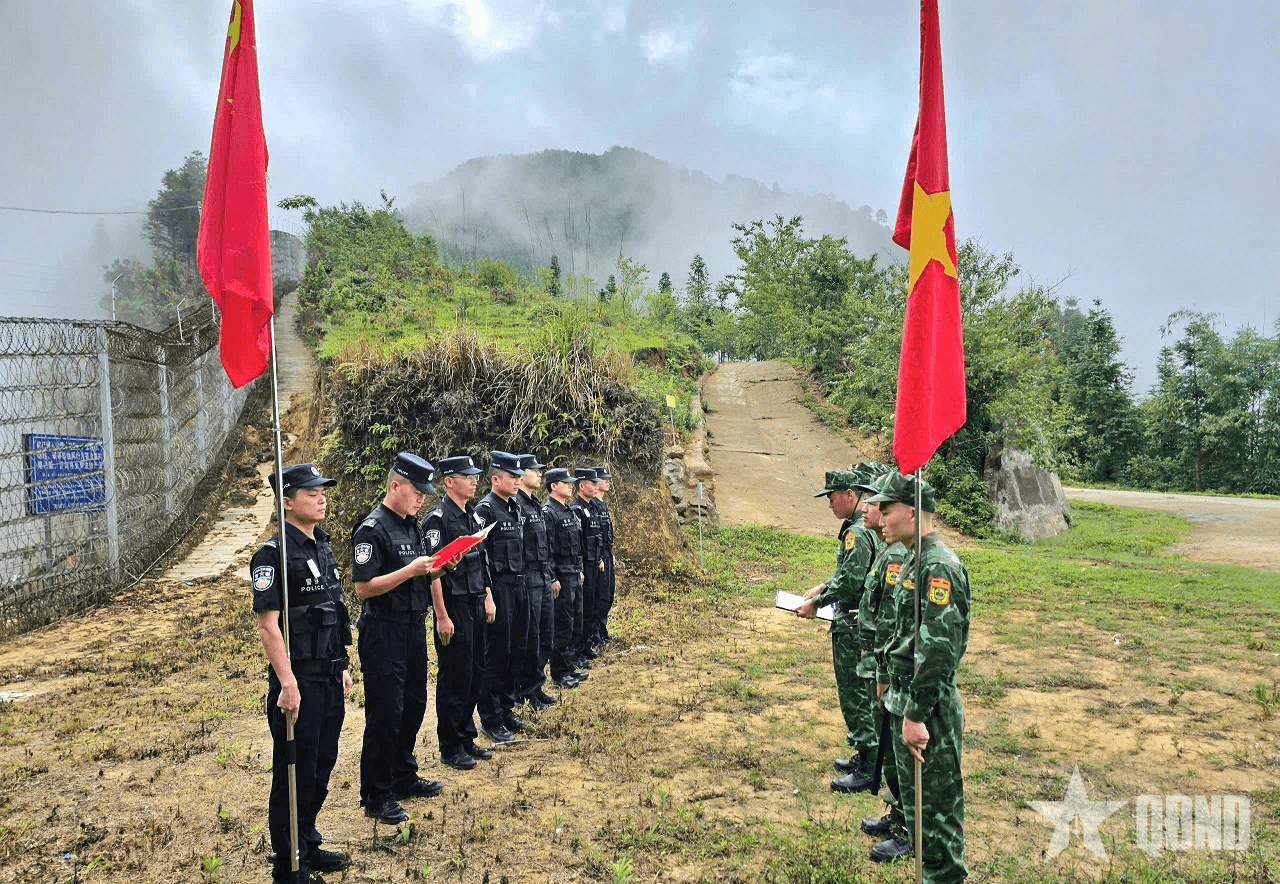 Đồn Biên phòng Thàng Tín phối hợp tuần tra liên hợp