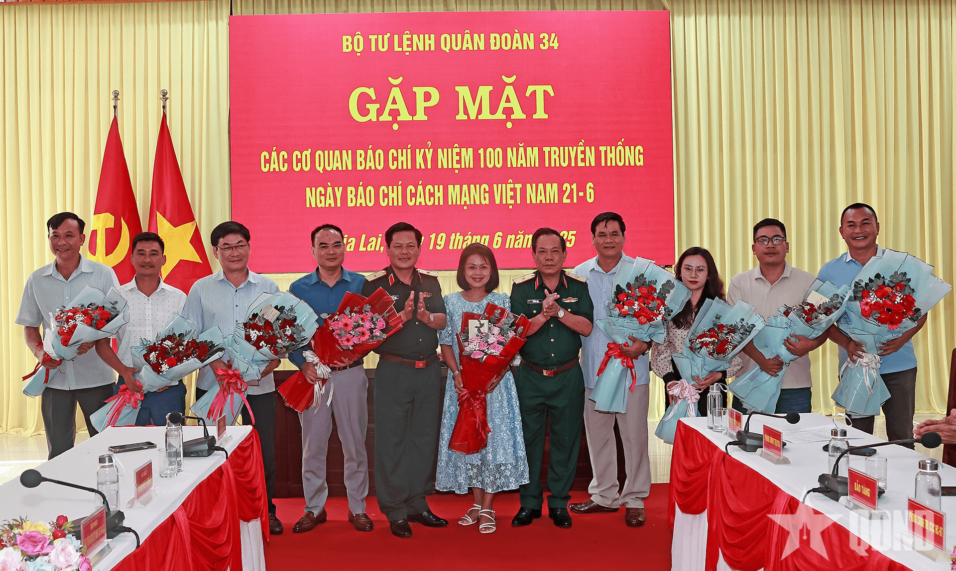 Quân đoàn 34 gặp mặt các cơ quan báo chí nhân kỷ niệm 100 năm Ngày Báo chí cách mạng Việt Nam
