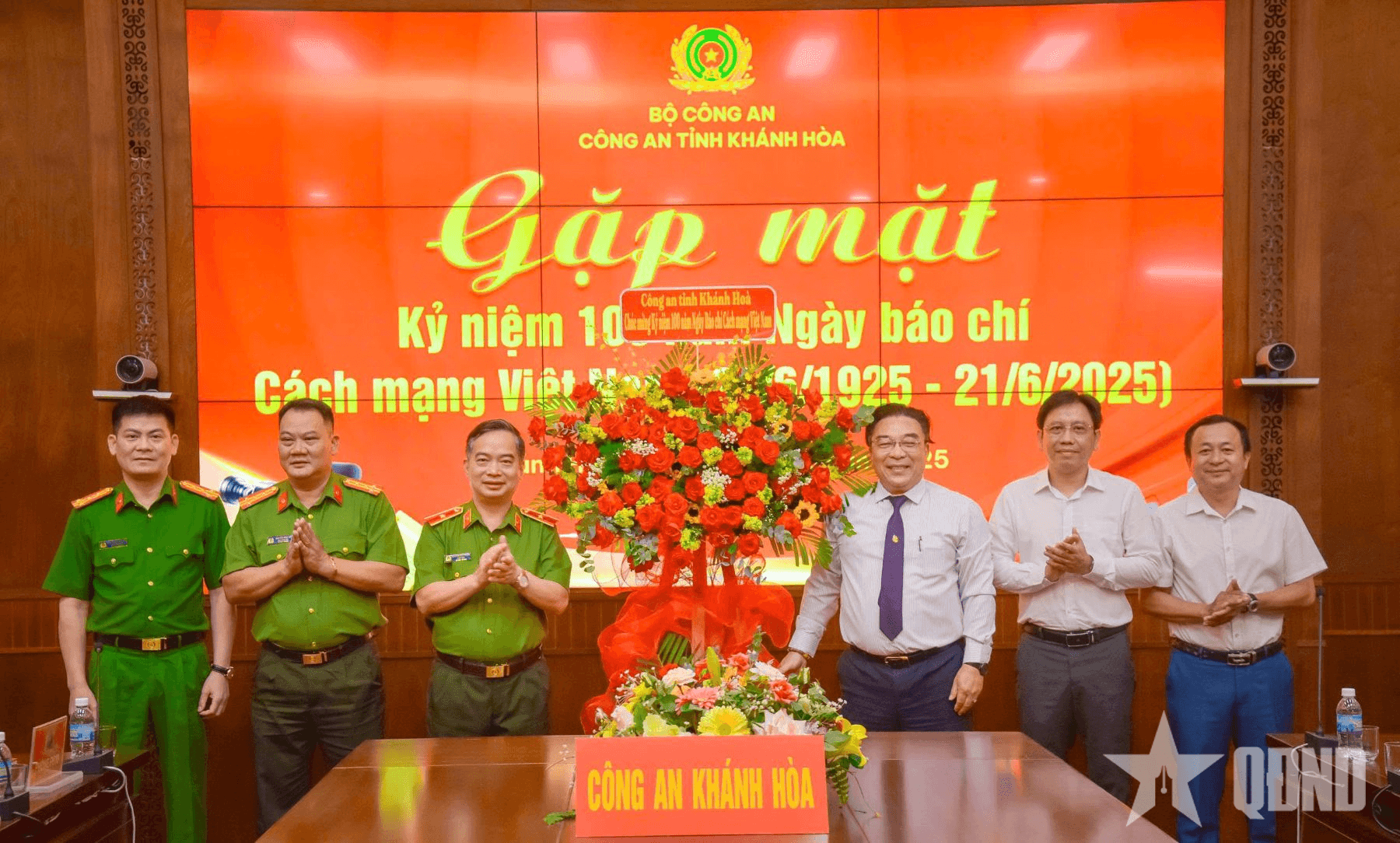 Các cơ quan, đơn vị tại Khánh Hòa gặp mặt báo chí