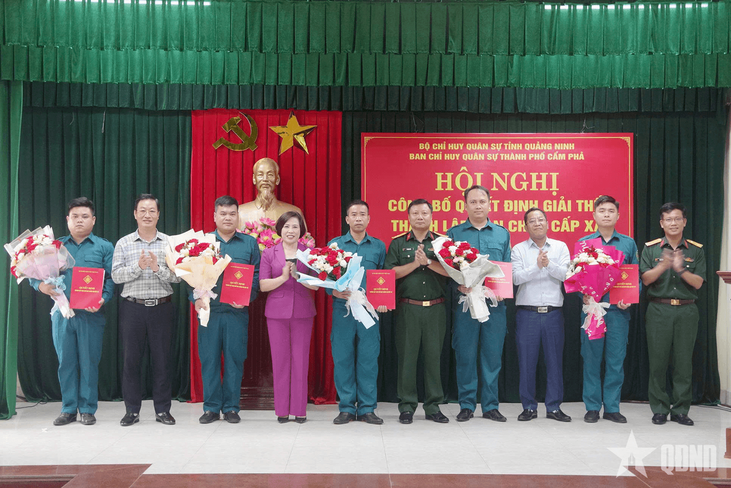 Quảng Ninh: Công bố quyết định giải thể, thành lập mới ban CHQS cấp xã
