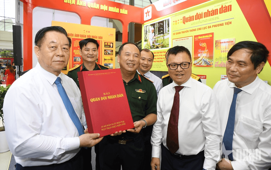 Phát huy vai trò của báo chí cách mạng Việt Nam trong kỷ nguyên phát triển của dân tộc