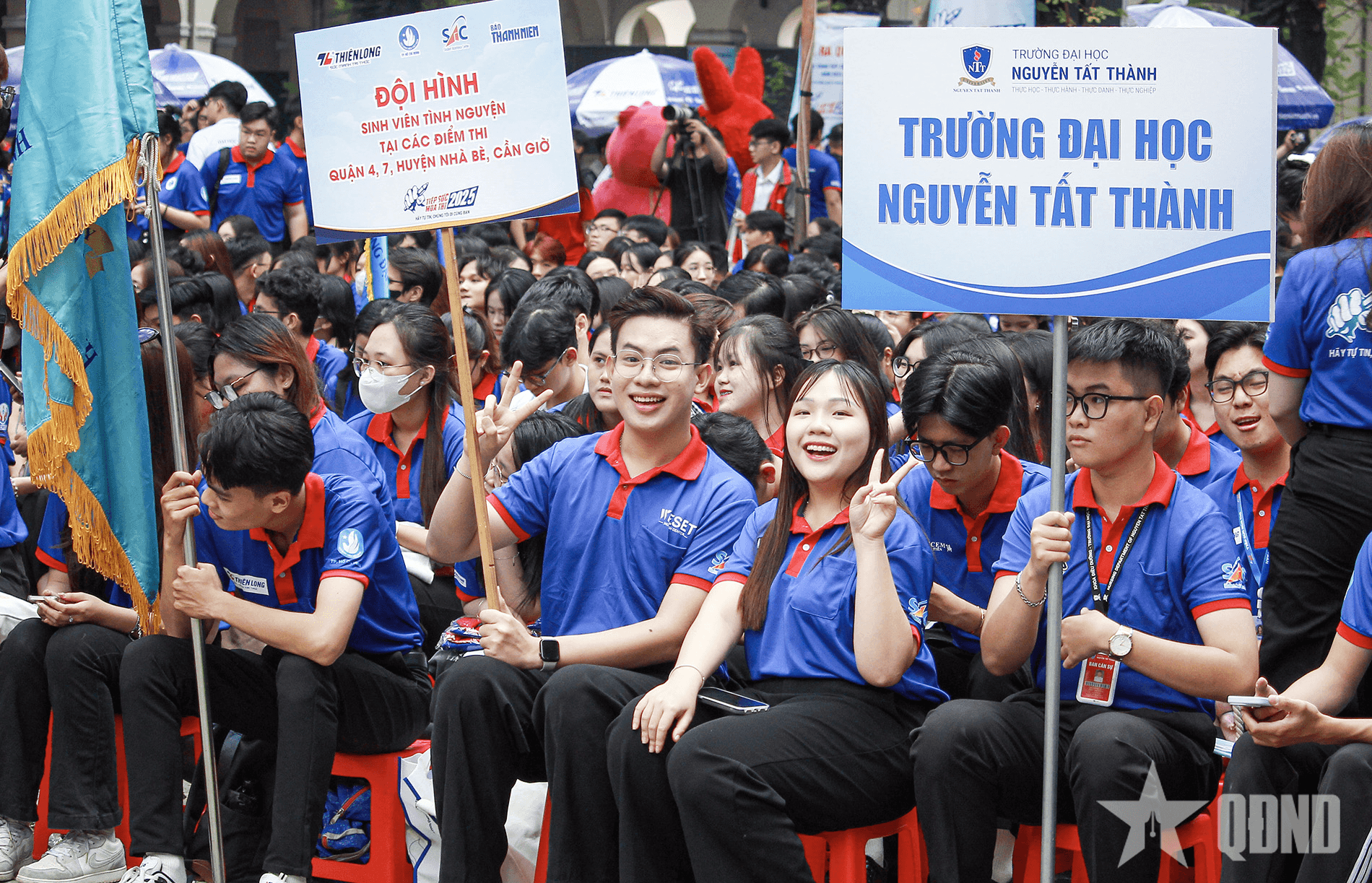 Hơn 23.000 sinh viên tình nguyện tham gia tiếp sức mùa thi