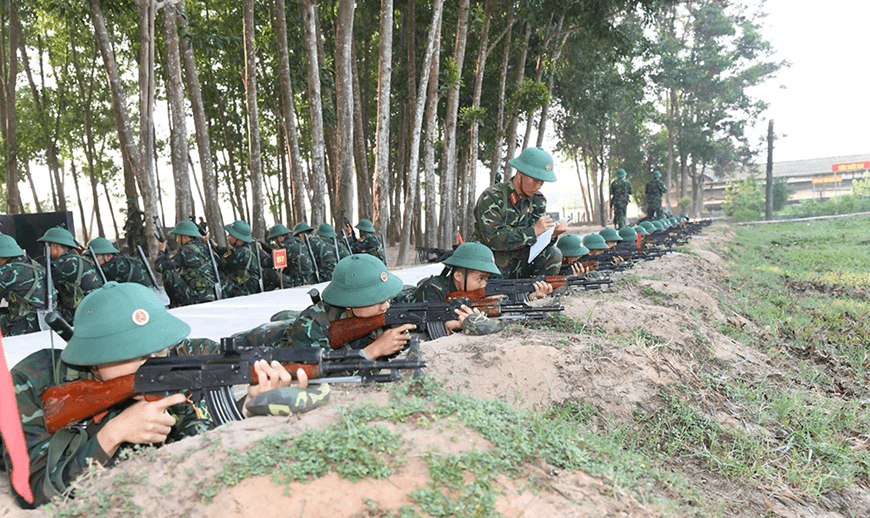 "Sát hạch" bản lĩnh, kỹ năng chiến đấu của chiến sĩ mới