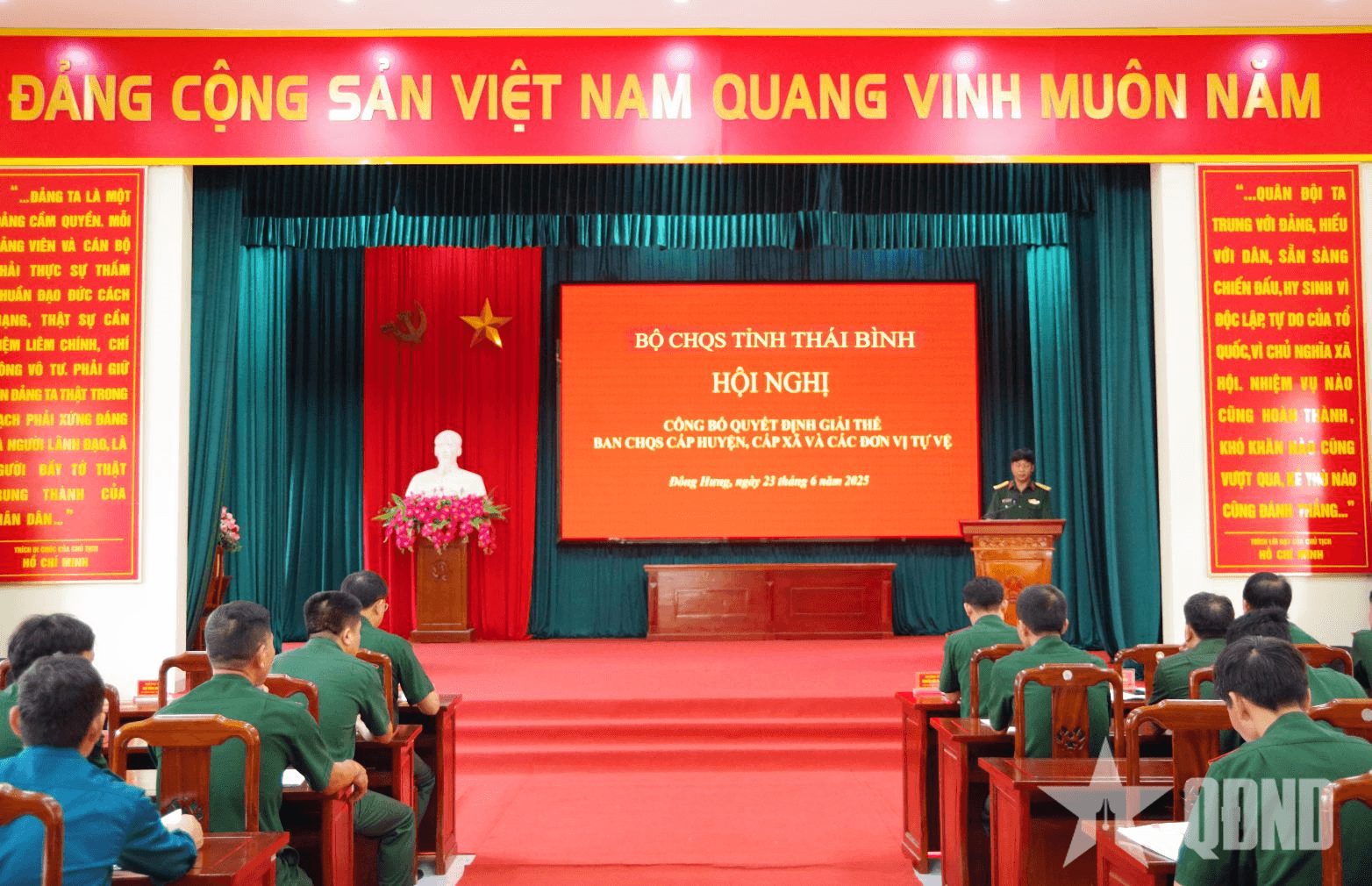 Bộ CHQS tỉnh Thái Bình tổ chức công bố quyết định giải thể Ban CHQS các huyện, thành phố