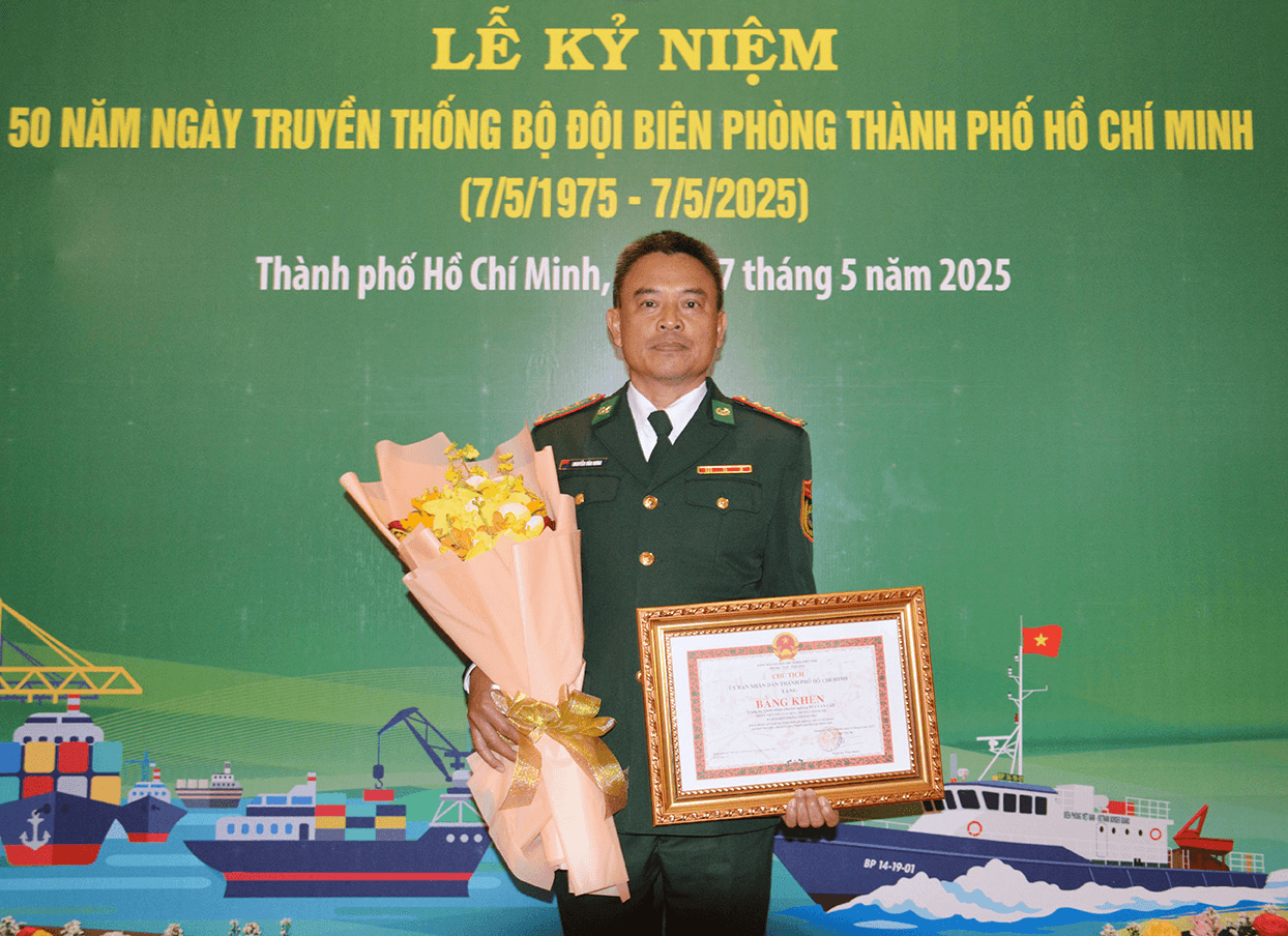 Bản lĩnh trên sông nước