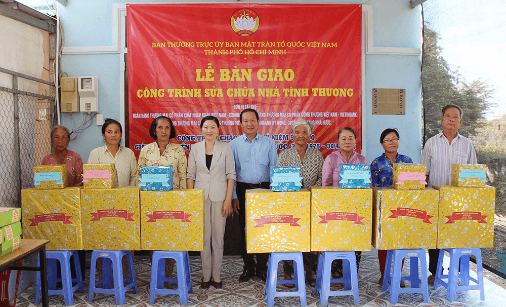 Chung tay xóa nhà tạm, nhà dột nát
