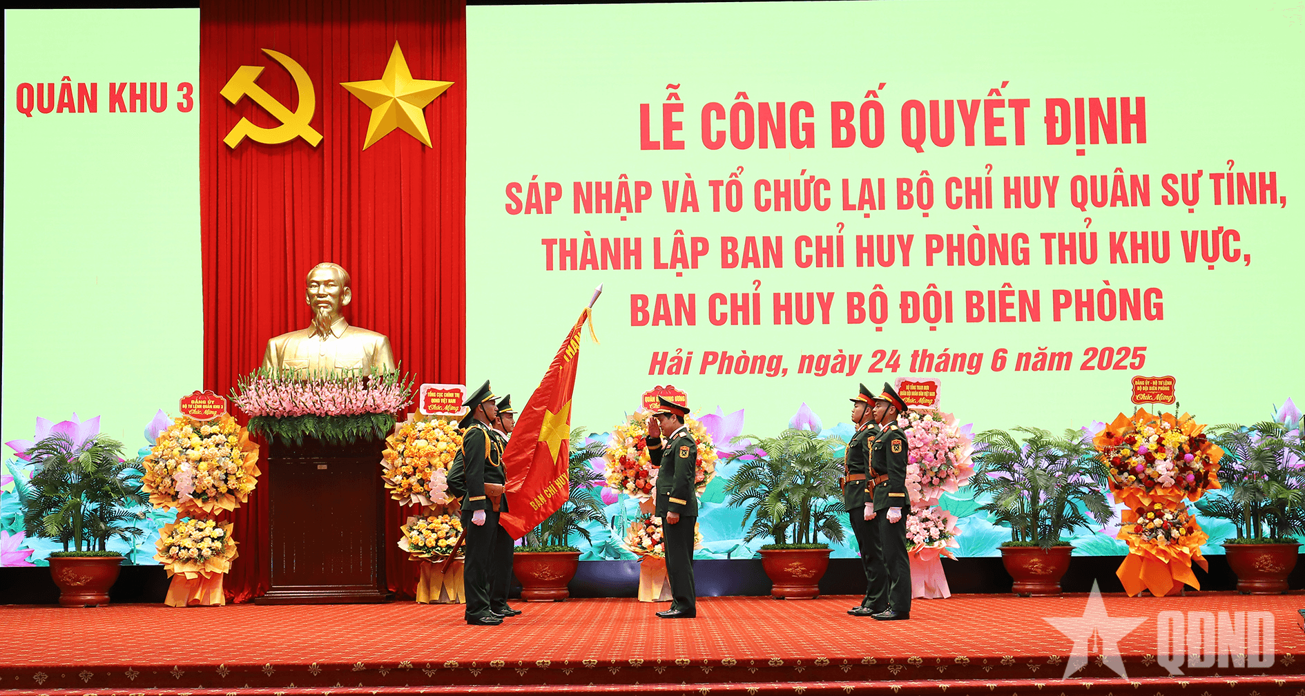 Quân khu 3 công bố Quyết định thành lập và trao Quân kỳ Quyết thắng cho các tổ chức quân sự địa phương
