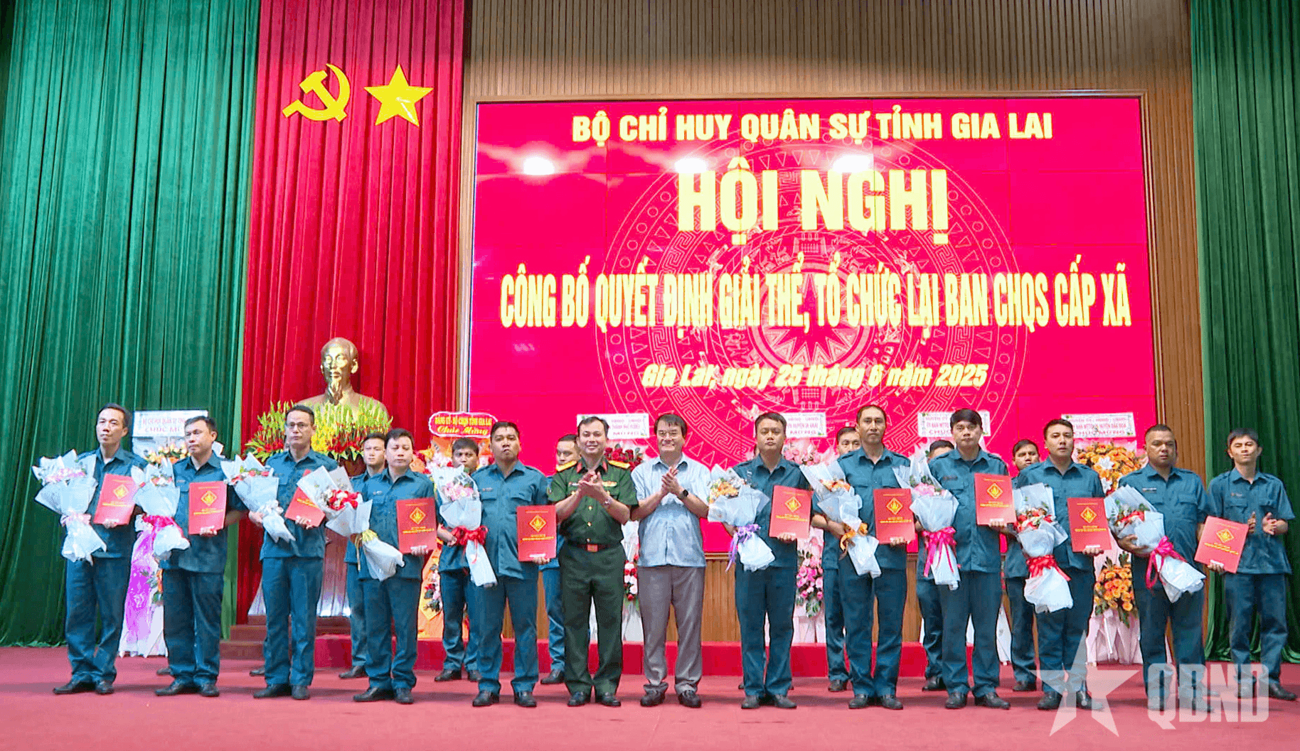 Gia Lai: Bàn giao Ban CHQS cấp huyện về Ban chỉ huy phòng thủ khu vực