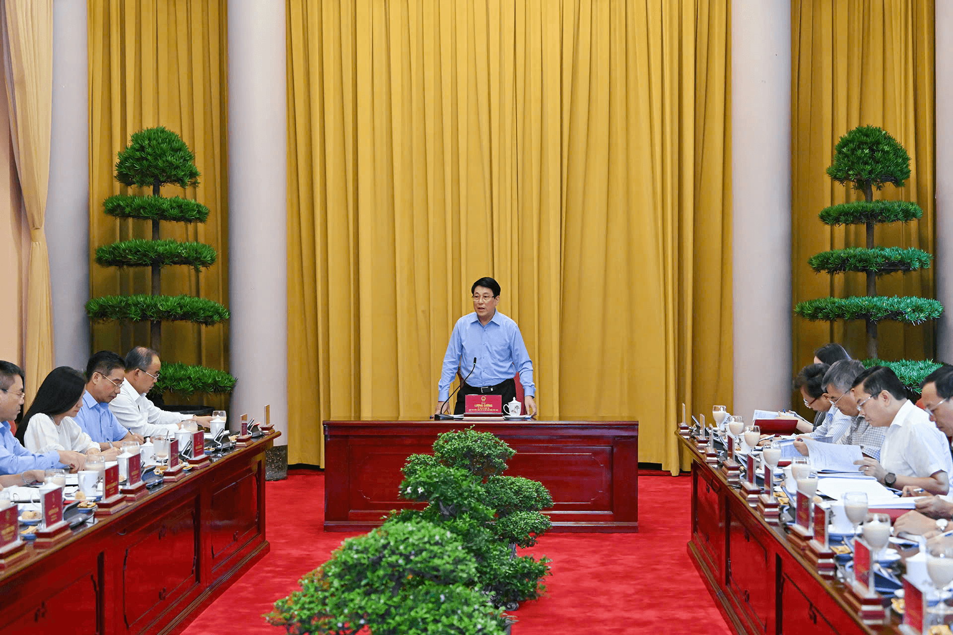 Chủ tịch nước làm việc với Văn phòng Chủ tịch nước về triển khai một số nhiệm vụ trọng tâm