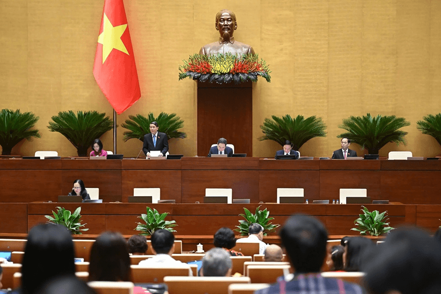 Quốc hội biểu quyết thông qua Luật Tham gia lực lượng gìn giữ hòa bình của Liên hợp quốc với 100% đại biểu có mặt tán thành