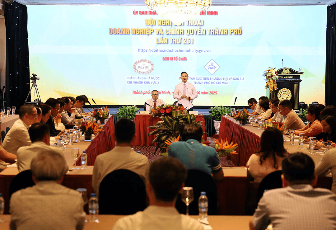 Tăng cường đối thoại, tháo gỡ vướng mắc tín dụng cho doanh nghiệp xuất khẩu