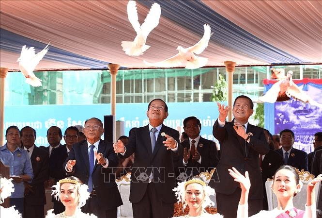 Lãnh đạo Đảng và Nhà nước Việt Nam chúc mừng 74 năm Ngày thành lập Đảng Nhân dân Campuchia