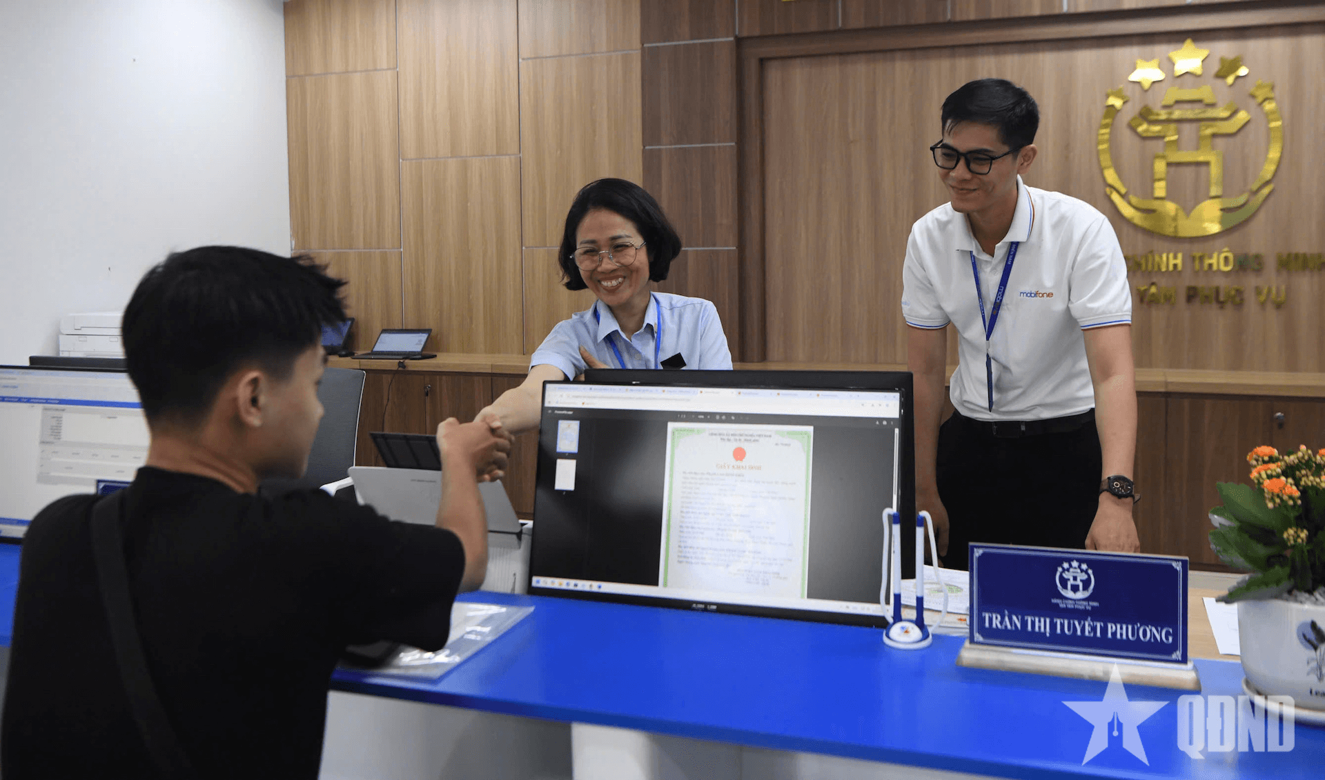 Ngày đầu vận hành chính quyền địa phương hai cấp ở Hà Nội: Bảo đảm thuận tiện cho người dân, doanh nghiệp