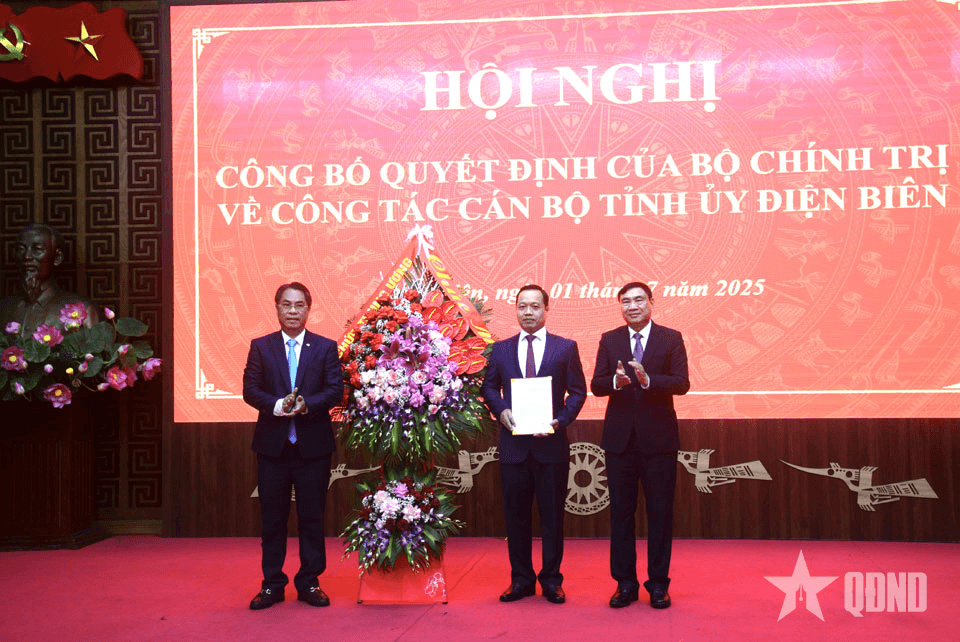 Điện Biên: Công bố quyết định của Bộ Chính trị về công tác cán bộ Tỉnh ủy Điện Biên