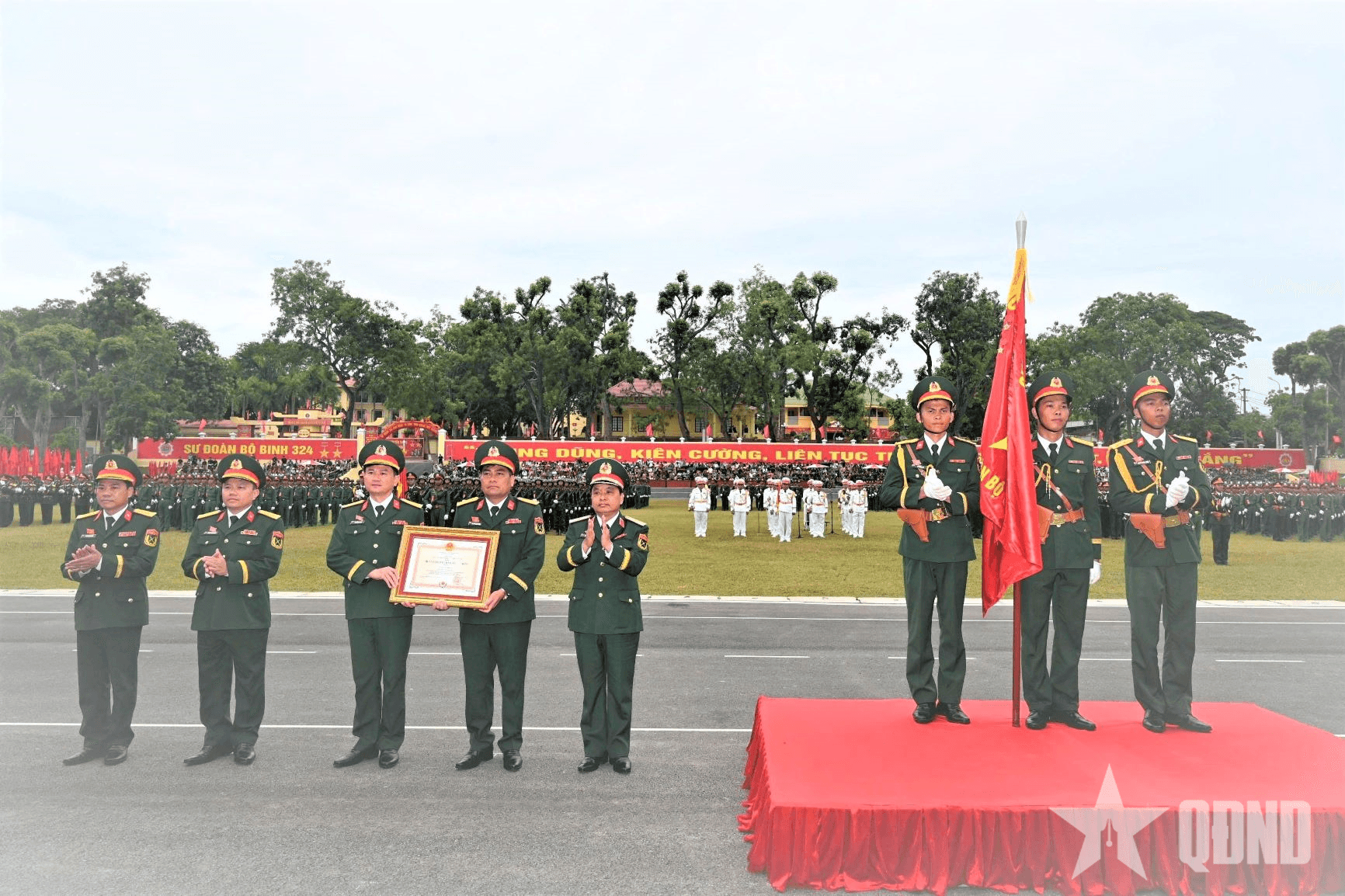 Sư đoàn 324 kỷ niệm 70 năm Ngày thành lập và đón nhận Huân chương bảo vệ Tổ quốc hạng Ba