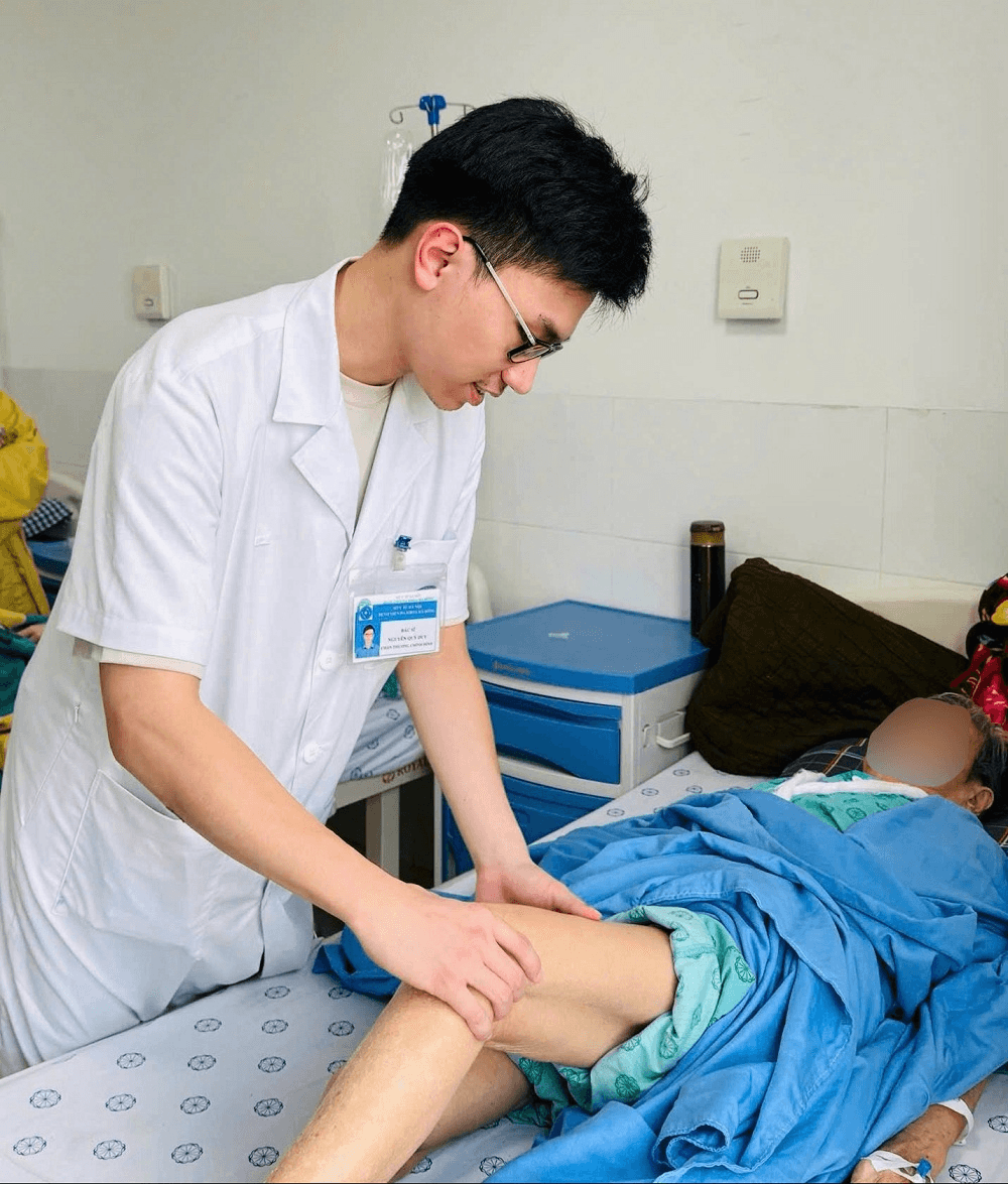 Chủ quan tưởng u lành, cụ bà mắc ung thư ác tính hiếm gặp