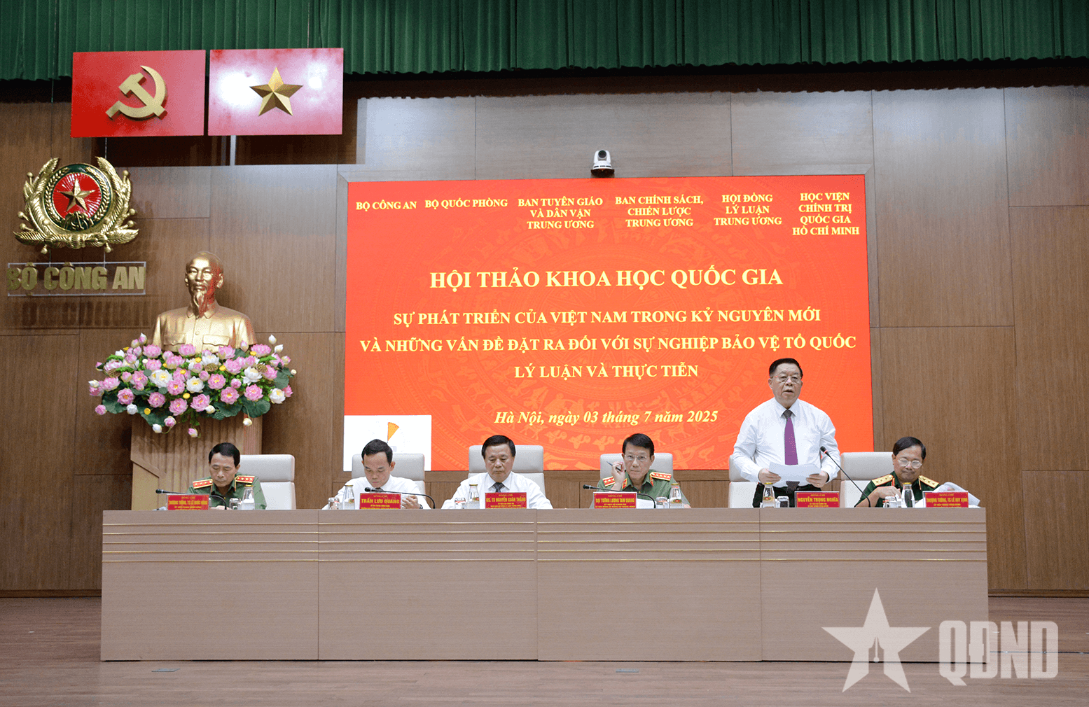 Đề xuất những giải pháp thiết thực nhằm bảo vệ vững chắc Tổ quốc phát triển trong kỷ nguyên mới