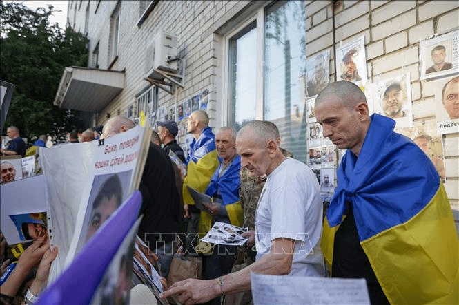 Nga và Ukraine tiếp tục trao đổi tù binh