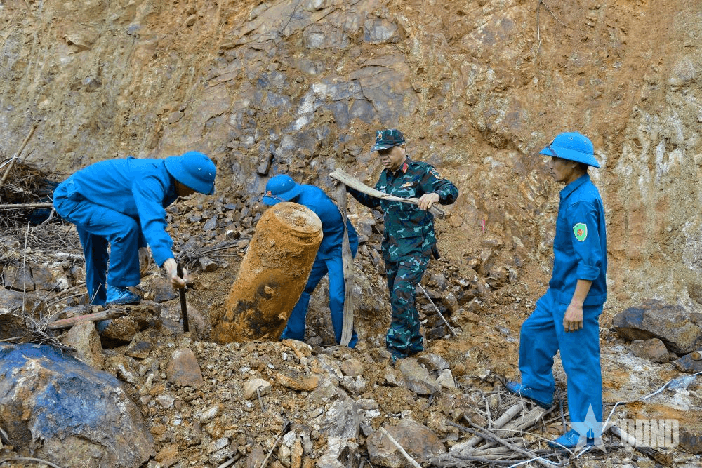 Nghệ An: Hủy nổ thành công quả bom nặng khoảng 500kg sót lại sau chiến tranh