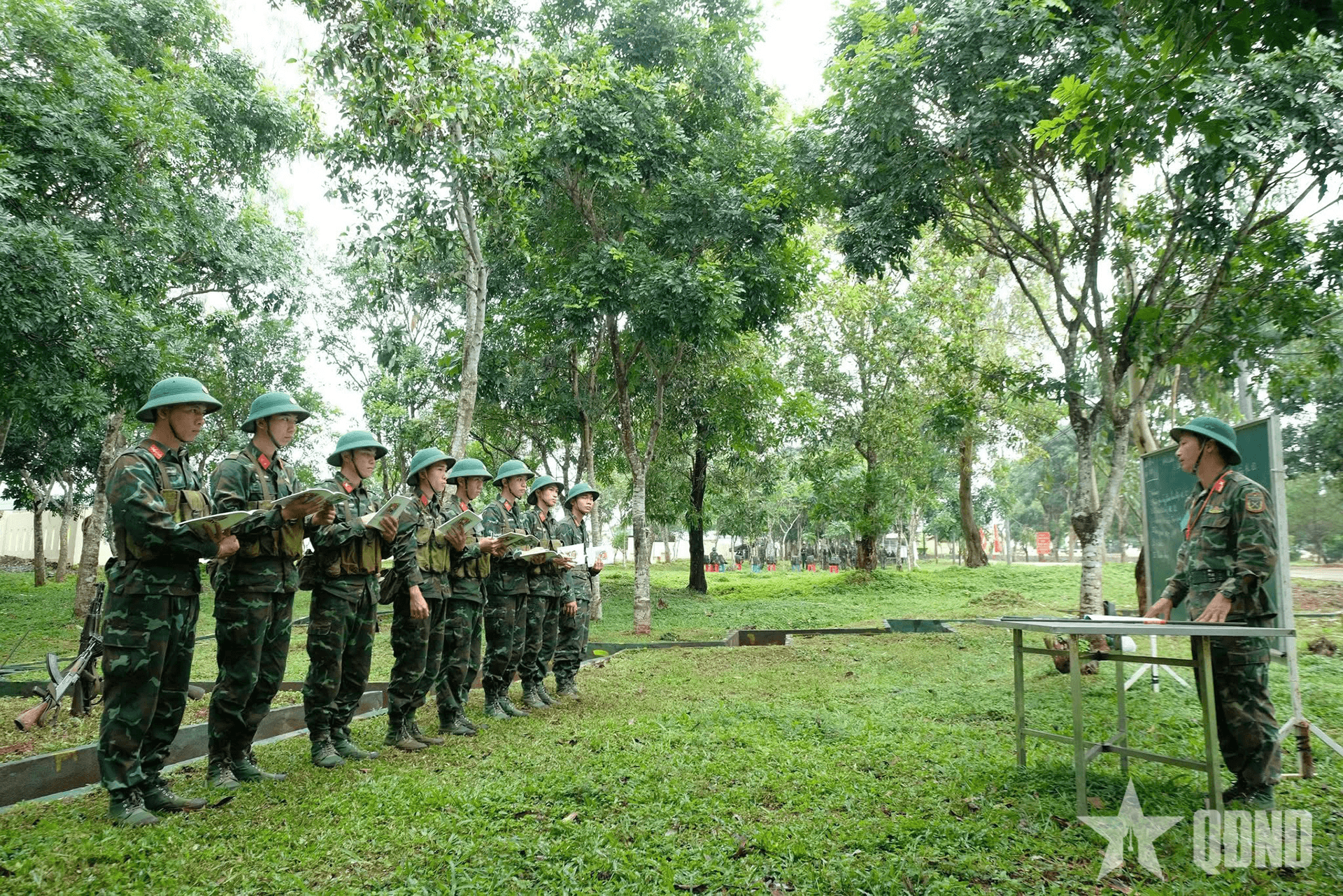 Sư đoàn 320 (Quân đoàn 34): Rèn luyện toàn diện đội ngũ cán bộ đại đội trưởng