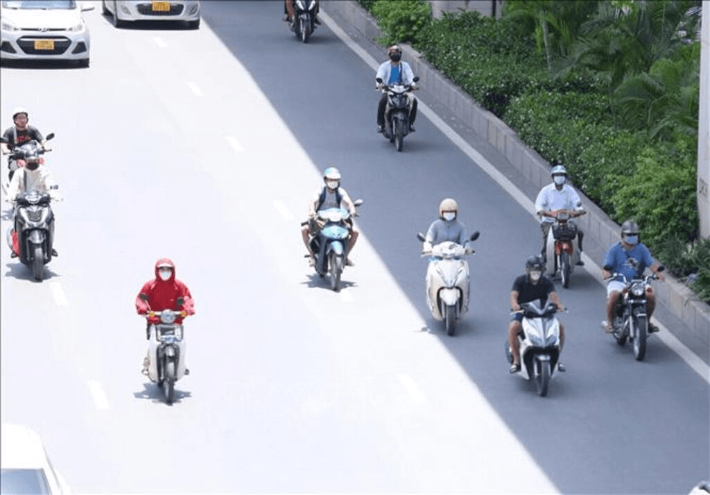 Thời tiết hôm nay (7-7): Bắc Bộ và Trung Bộ nắng nóng