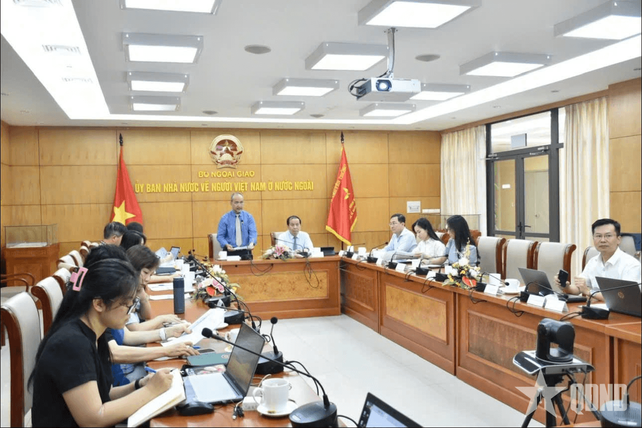Phổ biến, giải đáp pháp luật cho người Việt Nam tại Hàn Quốc