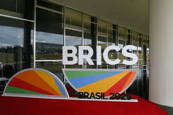 Nga tuyên bố phương Tây phụ thuộc vào BRICS