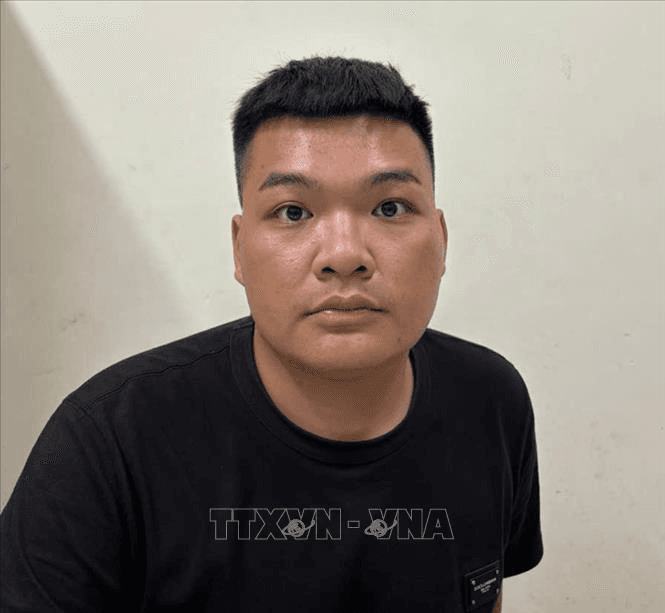 Truy bắt nhanh đối tượng cướp tiệm vàng trên phố Núi Trúc, Hà Nội