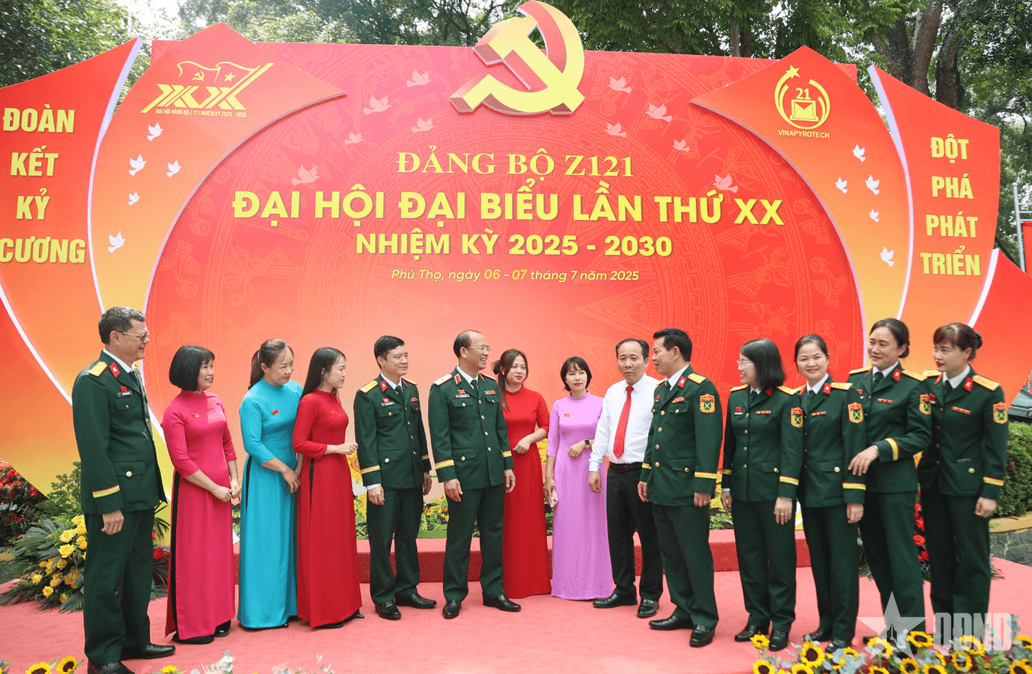 Đảng bộ Z121 lãnh đạo tập trung mở rộng thị trường xuất khẩu và phát triển thương hiệu